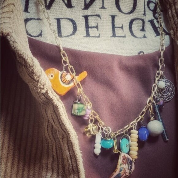 Colorful charms necklace - Picture 3 of 3